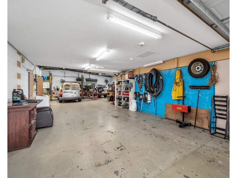 17 Barry Street, Bungalow QLD 4870