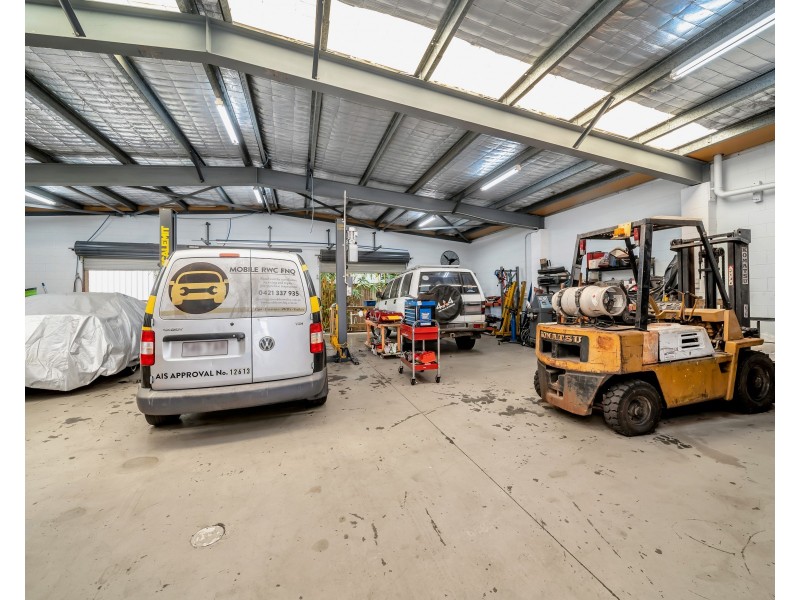 17 Barry Street, Bungalow QLD 4870