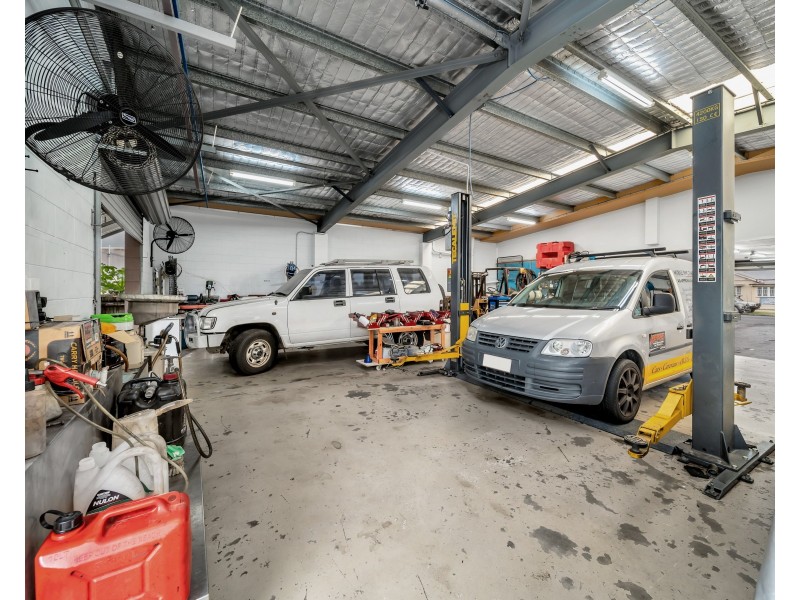 17 Barry Street, Bungalow QLD 4870