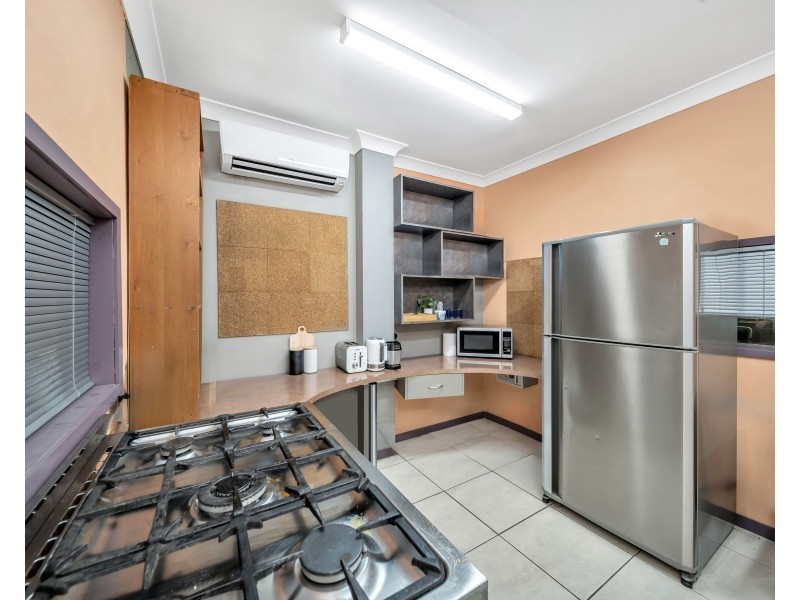 17 Barry Street, Bungalow QLD 4870