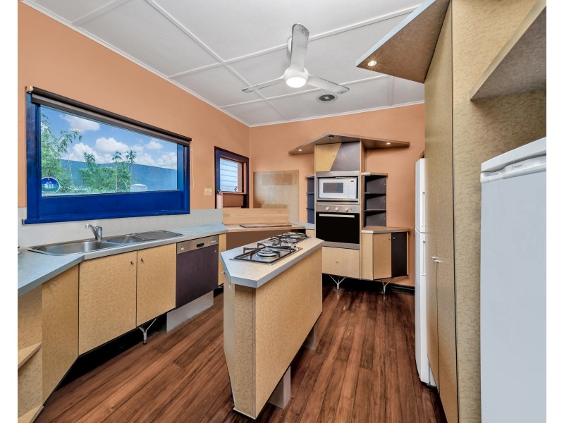 17 Barry Street, Bungalow QLD 4870