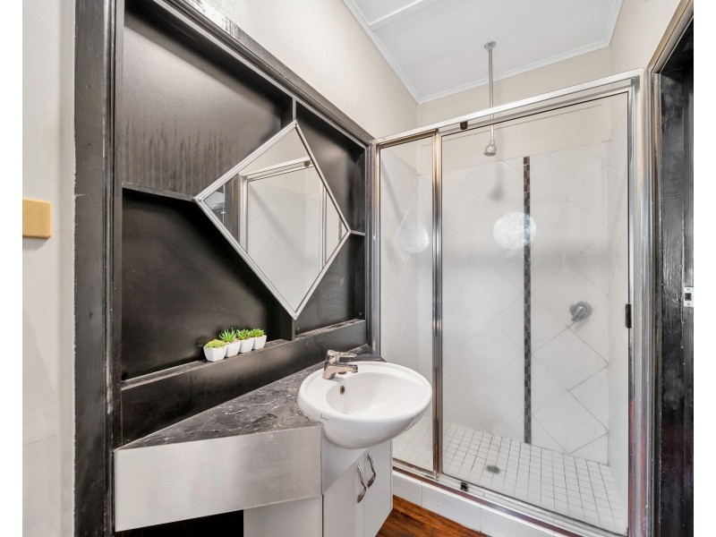 17 Barry Street, Bungalow QLD 4870