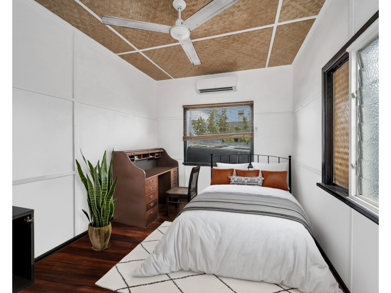 17 Barry Street, Bungalow QLD 4870