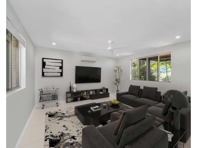 18 Bel-Air Drive, Whitfield QLD 4870