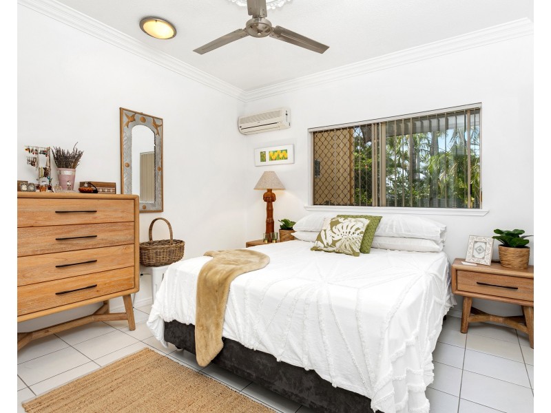 4/2 Springfield Crescent, Manoora QLD 4870