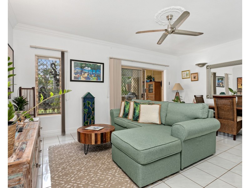 4/2 Springfield Crescent, Manoora QLD 4870