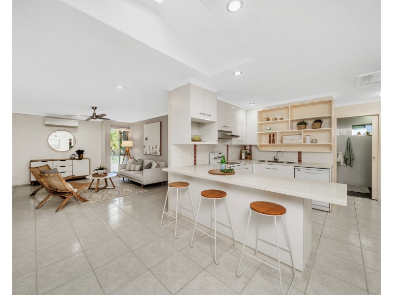 6 Basalt Street, Brinsmead QLD 4870