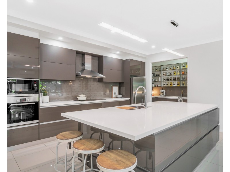 13 Whipbird Drive, Smithfield QLD 4878