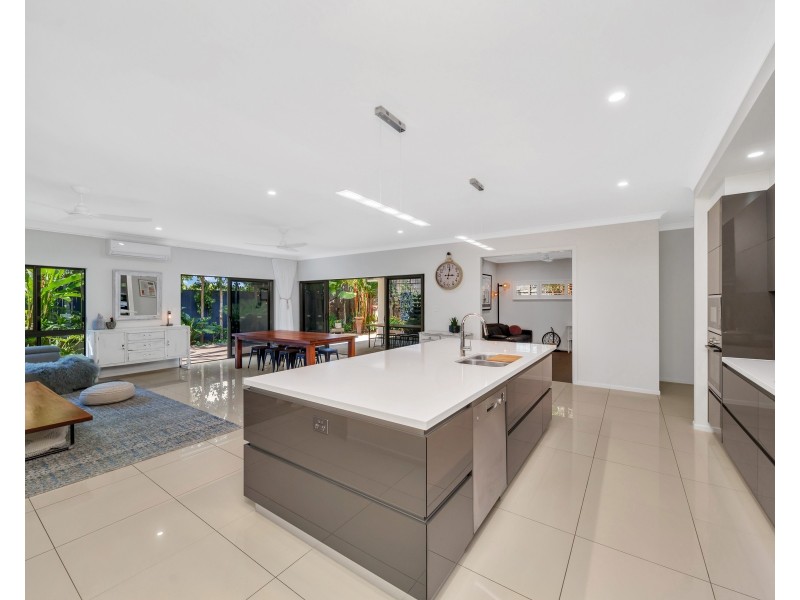 13 Whipbird Drive, Smithfield QLD 4878