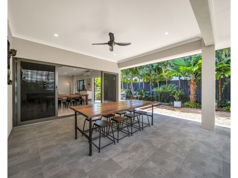 13 Whipbird Drive, Smithfield QLD 4878