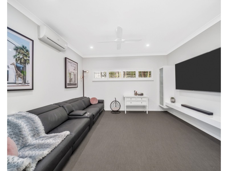 13 Whipbird Drive, Smithfield QLD 4878