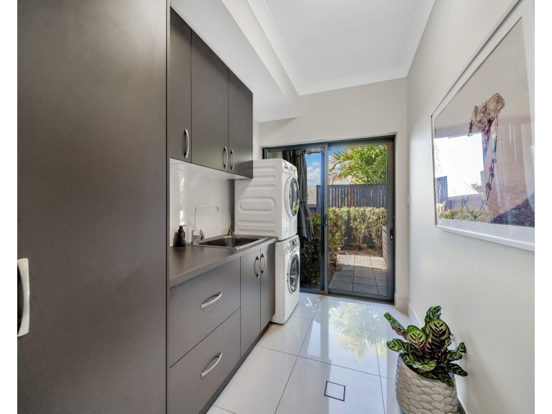 13 Whipbird Drive, Smithfield QLD 4878