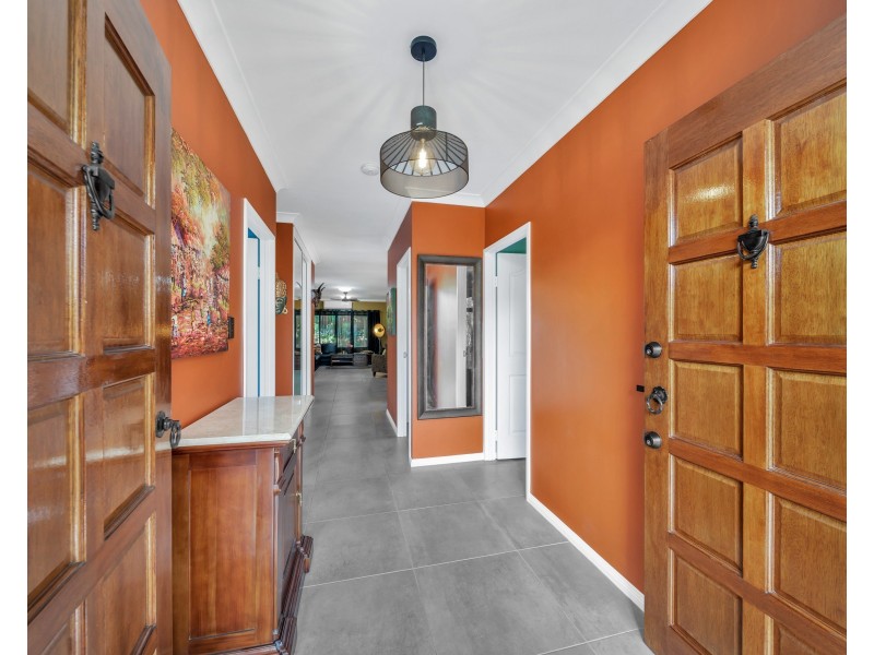 8 Caper Street, Mount Sheridan QLD 4868