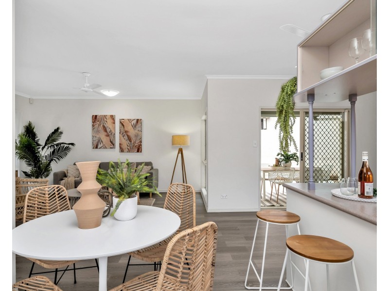 6 Silky Oak Court, Mooroobool QLD 4870