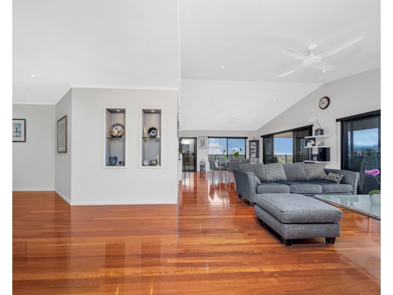21 Minerva Avenue, Mooroobool QLD 4870