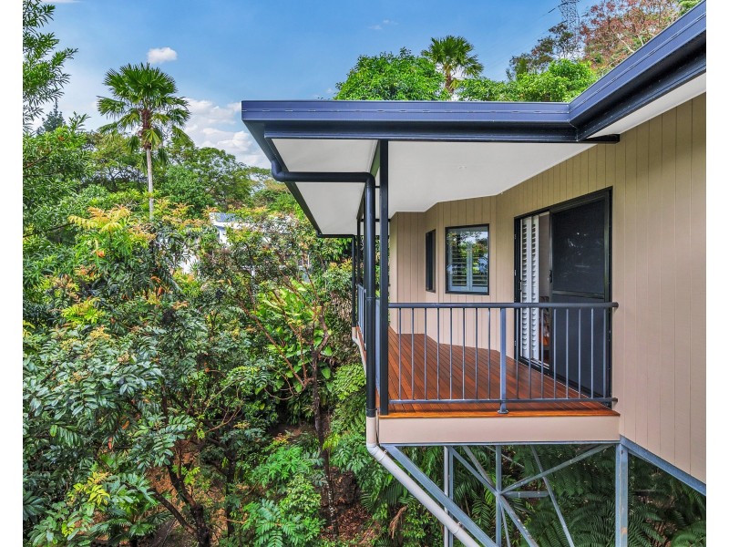 21 Minerva Avenue, Mooroobool QLD 4870