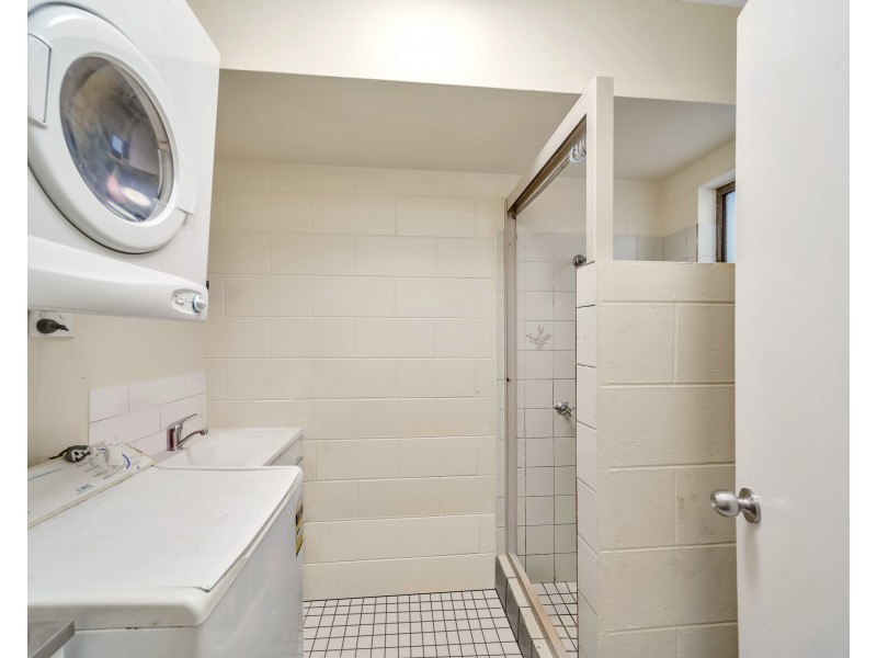 4/40-42 Moody Street, Manoora QLD 4870