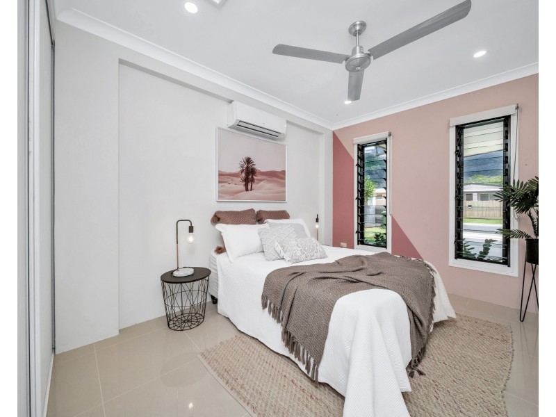 6 Lenora Close, Woree QLD 4868