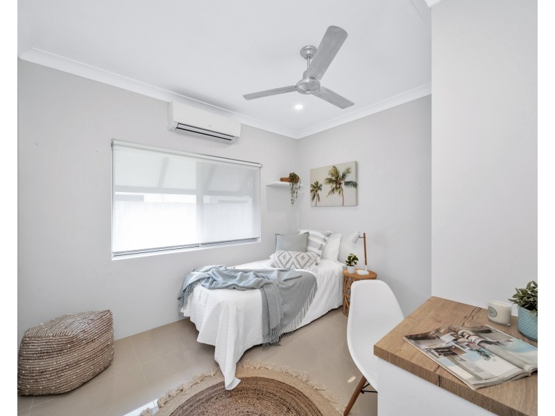 6 Lenora Close, Woree QLD 4868