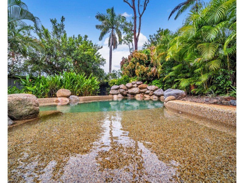 24 Hodel Street, Whitfield QLD 4870