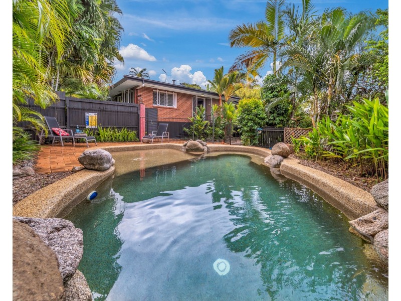 24 Hodel Street, Whitfield QLD 4870