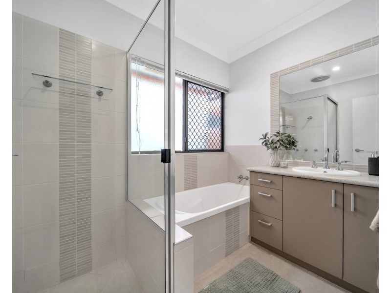 42 Foxtail Street, Mount Sheridan QLD 4868