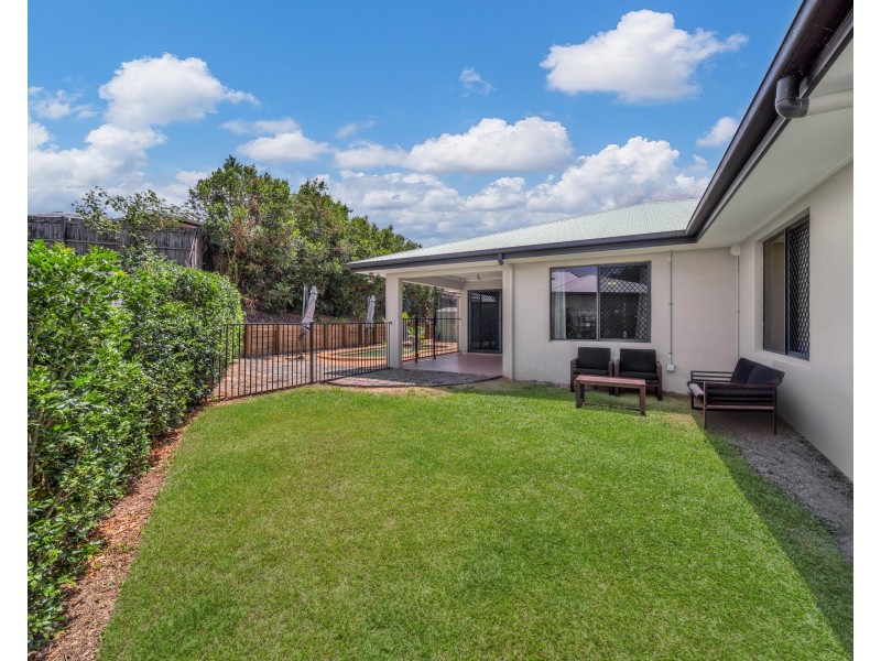 15 Cliffdale Street, Bentley Park QLD 4869