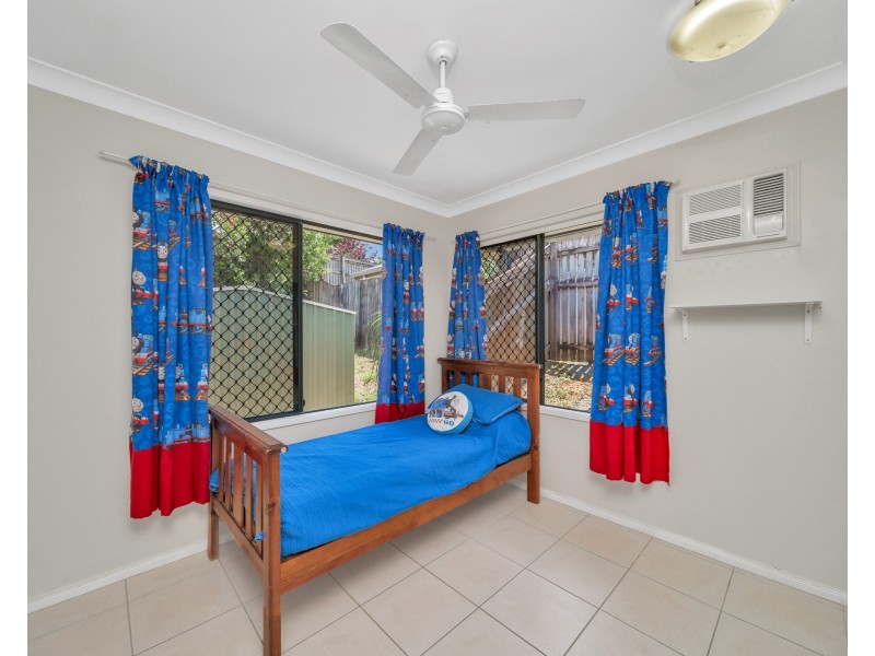 15 Cliffdale Street, Bentley Park QLD 4869