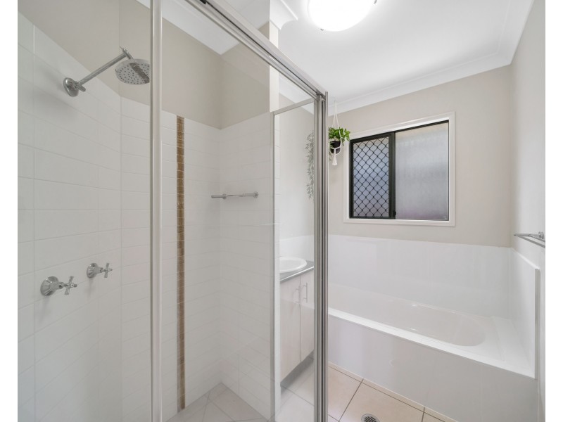 15 Cliffdale Street, Bentley Park QLD 4869