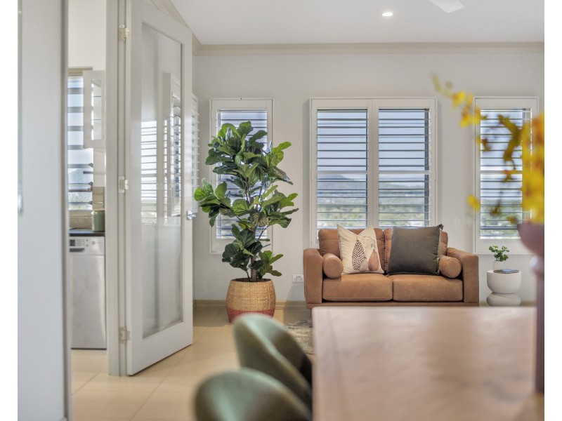 46 Koppen Terrace, Mooroobool QLD 4870