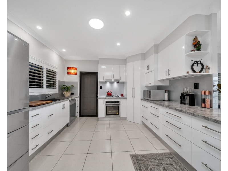 23 Caesar Street, Bentley Park QLD 4869