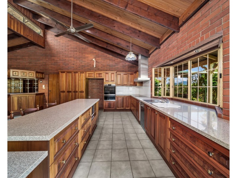 33 Jade Crescent, Caravonica QLD 4878