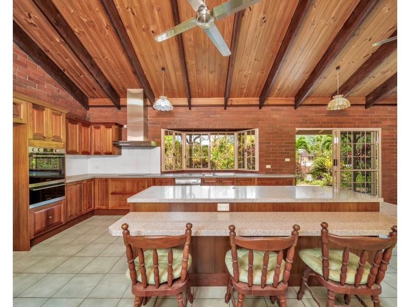 33 Jade Crescent, Caravonica QLD 4878