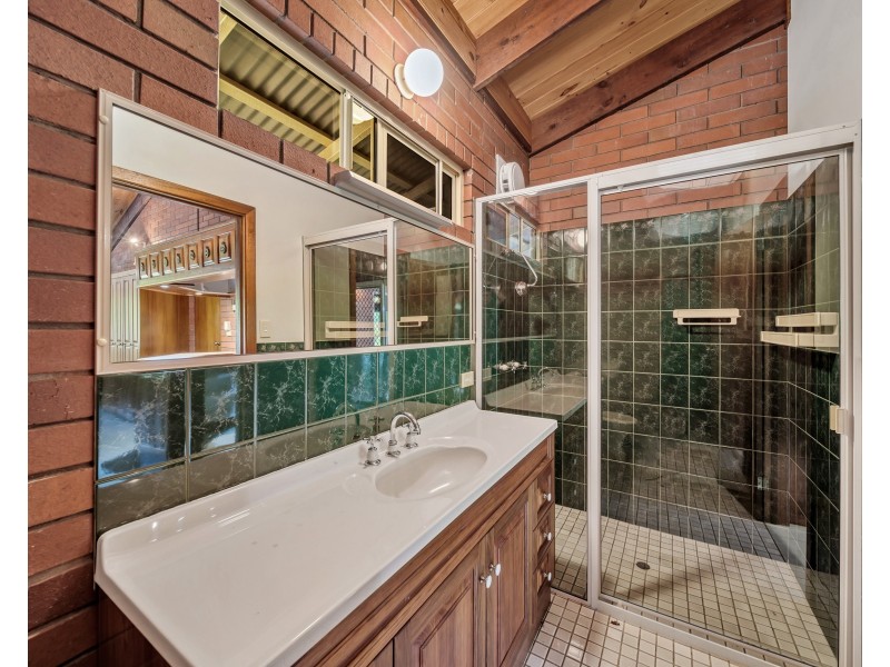 33 Jade Crescent, Caravonica QLD 4878