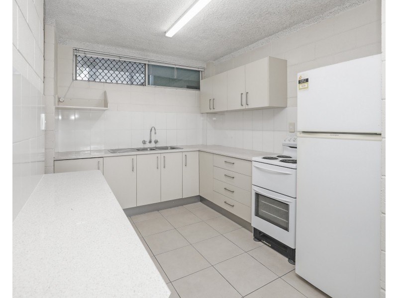 12/186-198 Lake Street, Cairns North QLD 4870