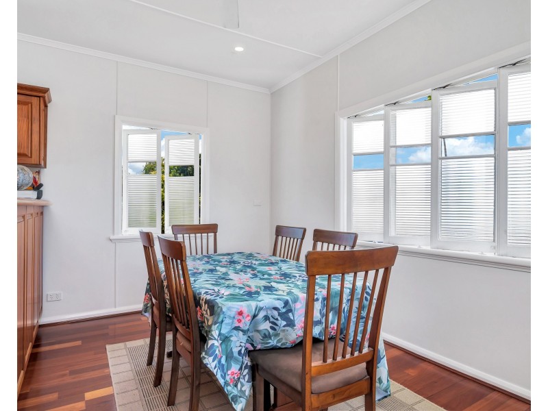 246 Aumuller Street, Westcourt QLD 4870