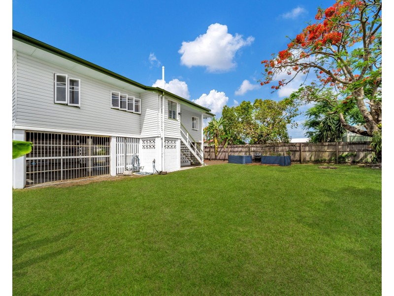 246 Aumuller Street, Westcourt QLD 4870