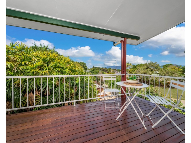 79 Mansfield Street, Earlville QLD 4870