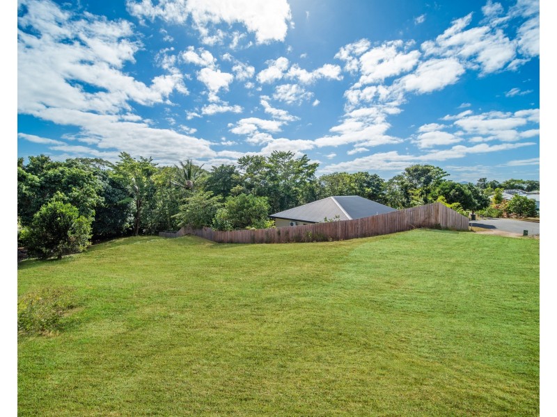 8 Tarwhine Close, Kanimbla QLD 4870