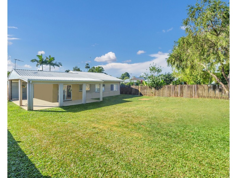 52 Bathurst Drive, Bentley Park QLD 4869