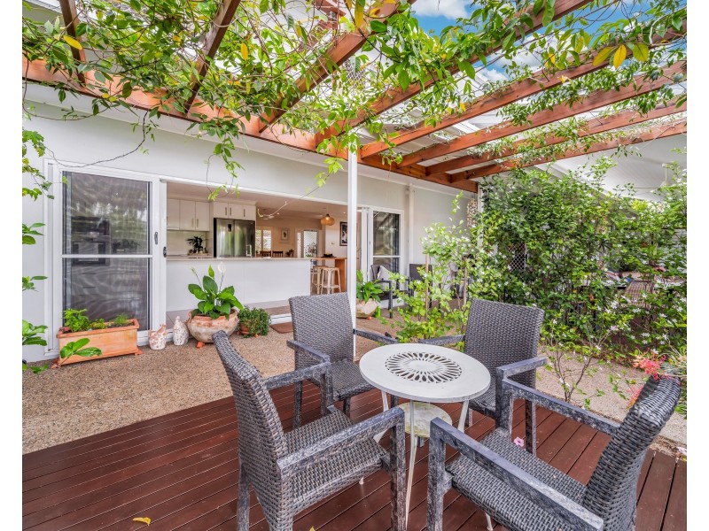 43 Hutchinson Street, Edge Hill QLD 4870