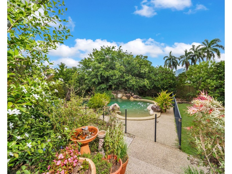 43 Hutchinson Street, Edge Hill QLD 4870