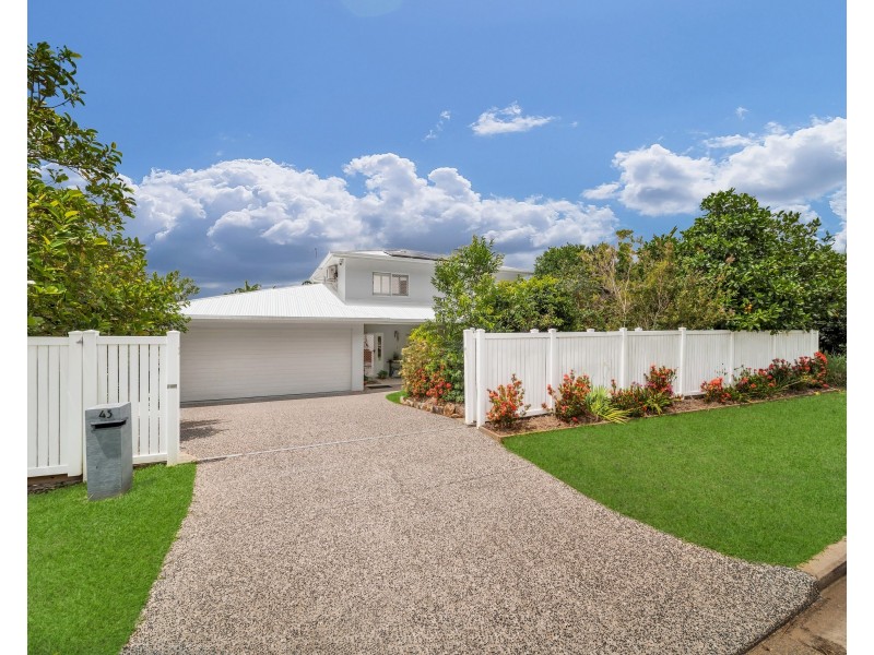 43 Hutchinson Street, Edge Hill QLD 4870