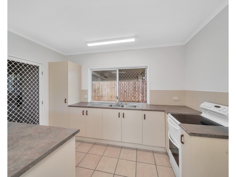 1/16 Hay Street, Mount Sheridan QLD 4868