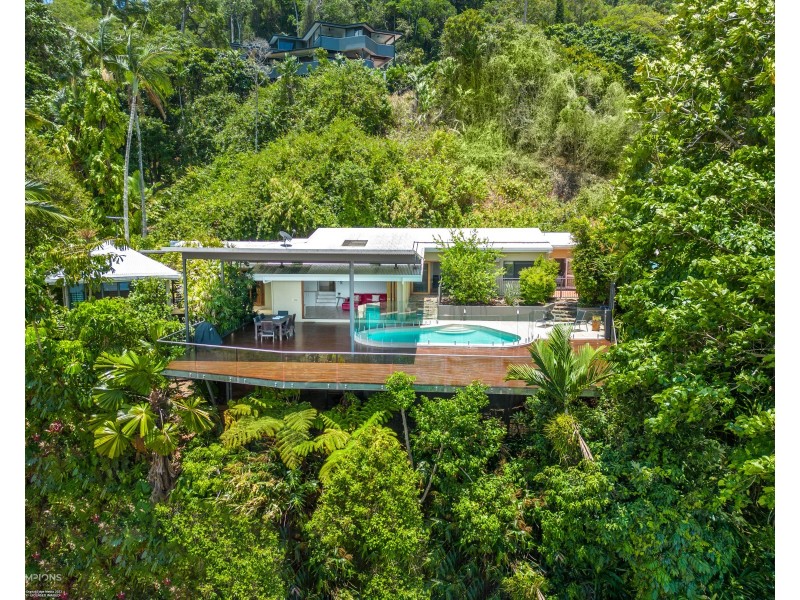 1 Price Close, Edge Hill QLD 4870