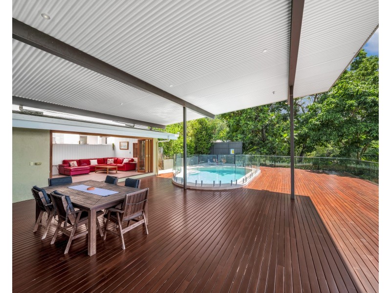 1 Price Close, Edge Hill QLD 4870