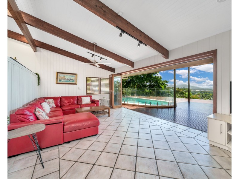 1 Price Close, Edge Hill QLD 4870