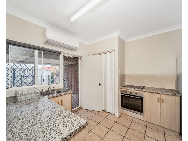 2/1-3 Sondrio Street, Woree QLD 4868