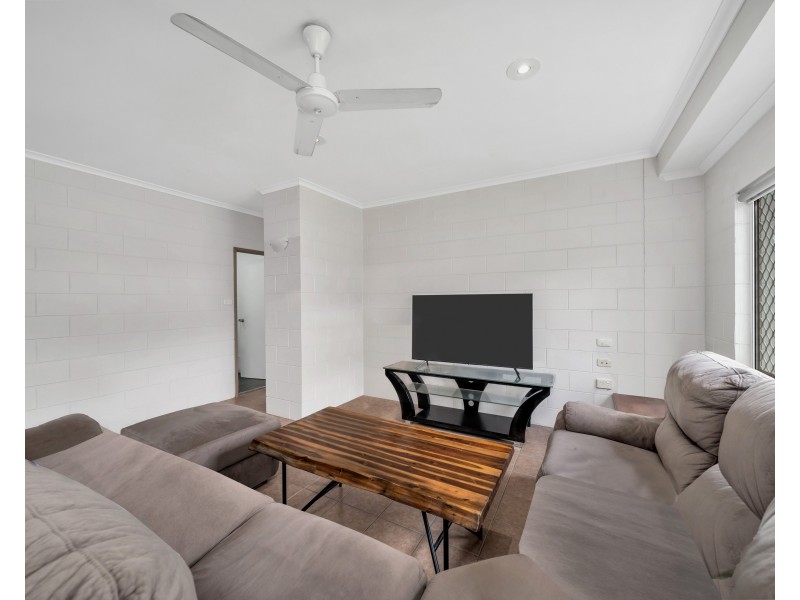 2/16-18 Brooks Street, Whitfield QLD 4870