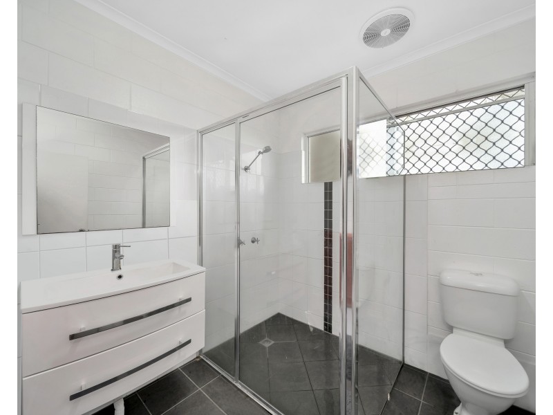 2/16-18 Brooks Street, Whitfield QLD 4870